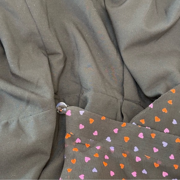 Banana Republic Ruffle Wrap Dress Sheer Chiffon Black Heart Print Size 6 - Picture 11 of 14
